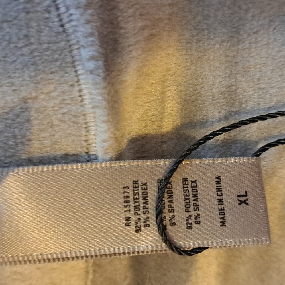 SKIMS VELOUR TANK XL - Picture 6 of 8